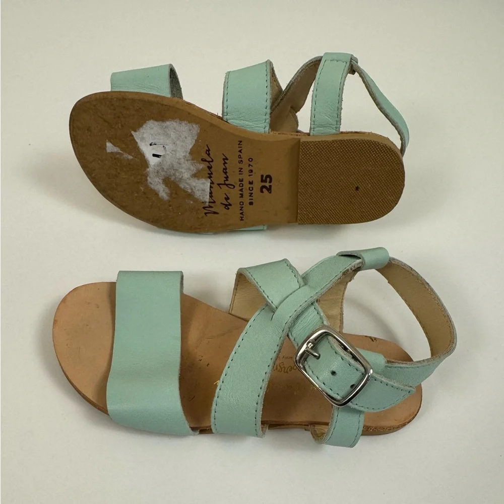 Manuela de Juan Leather Sandals